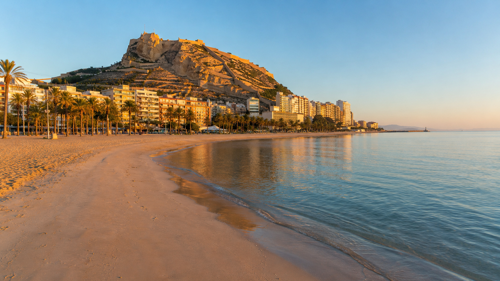 La playa del Postiguet