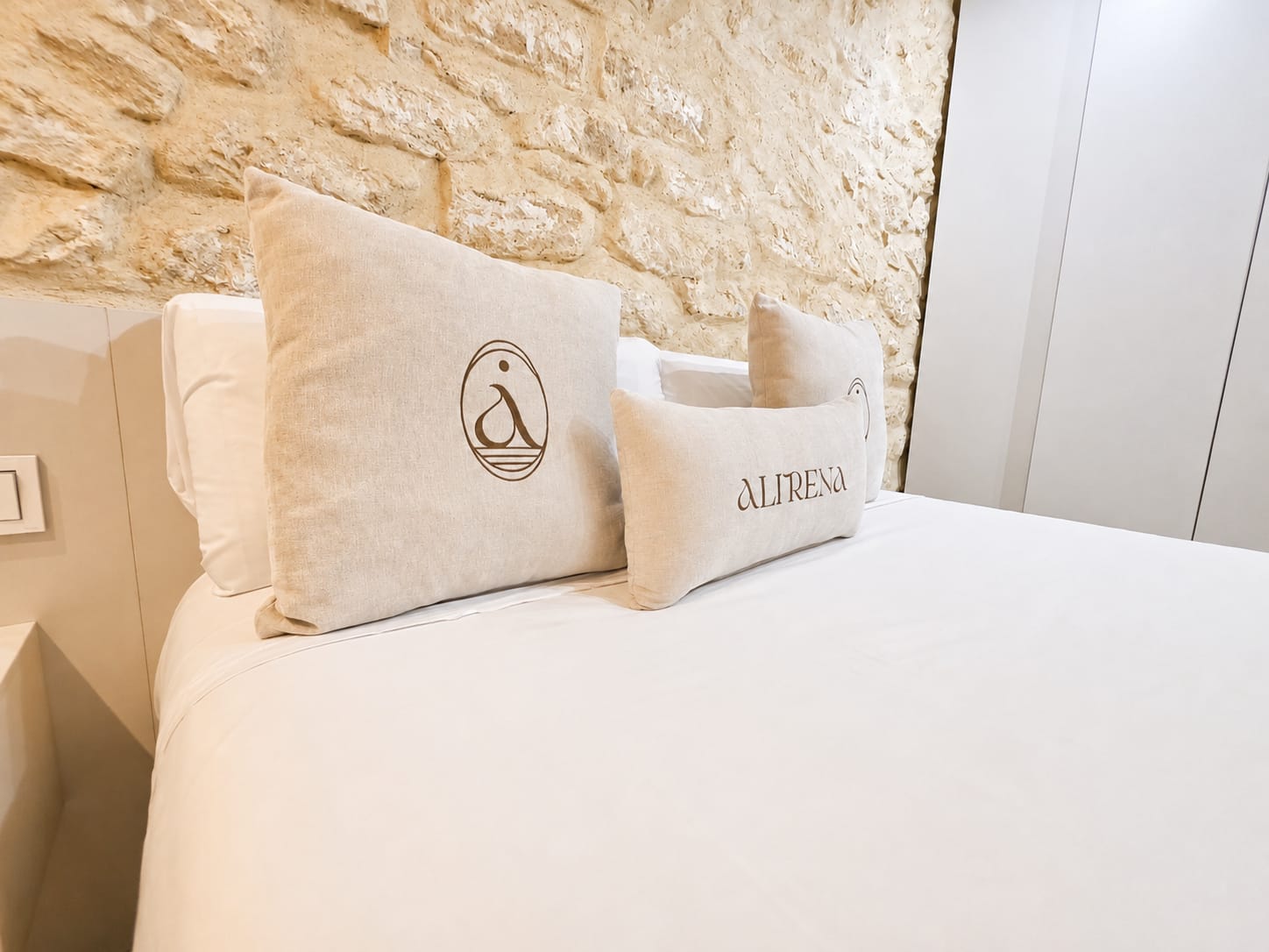 Alirena · Plaza de los Luceros — 5